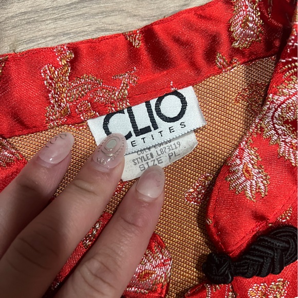 Red Dragon Pattern Top - Picture 3 of 4